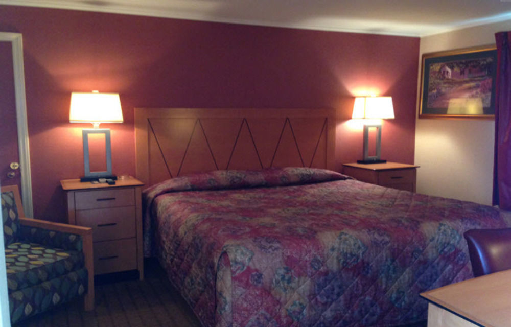 Wilbraham Inn Ludlow Extérieur photo