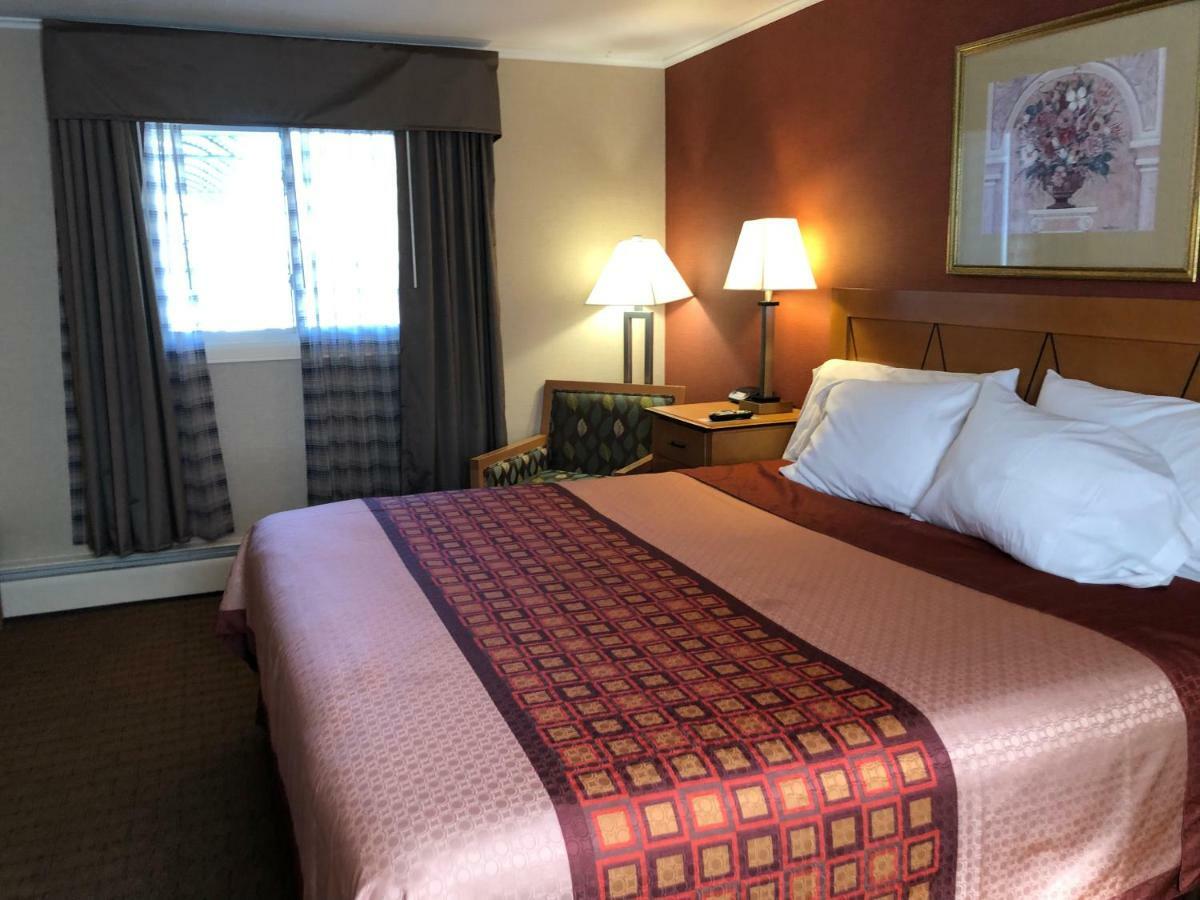 Wilbraham Inn Ludlow Extérieur photo